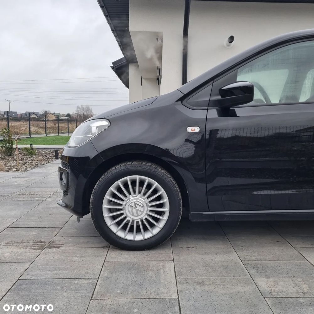 Volkswagen up! ASG move - 9