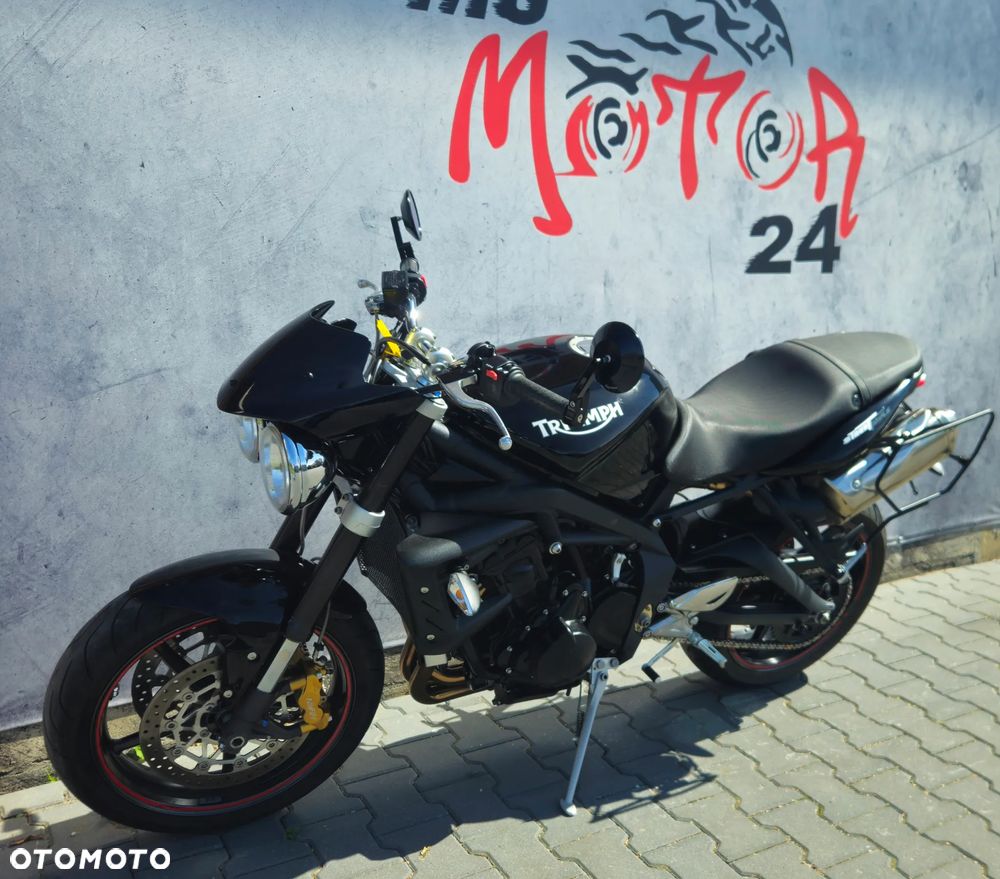 Triumph Street Triple - 8