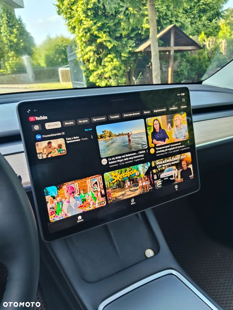 Tesla Model Y - 21