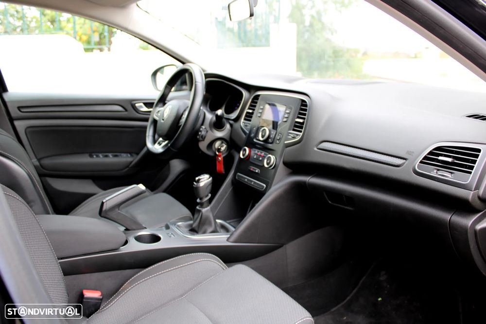 Renault Mégane 1.5 Blue dCi Zen - 8