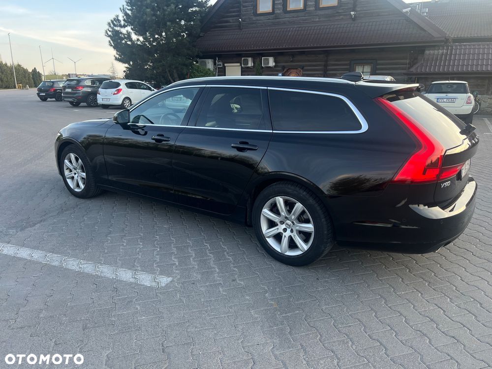 Volvo V90 D4 Momentum - 3
