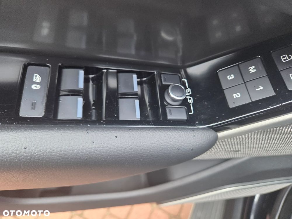Land Rover Range Rover Velar - 26
