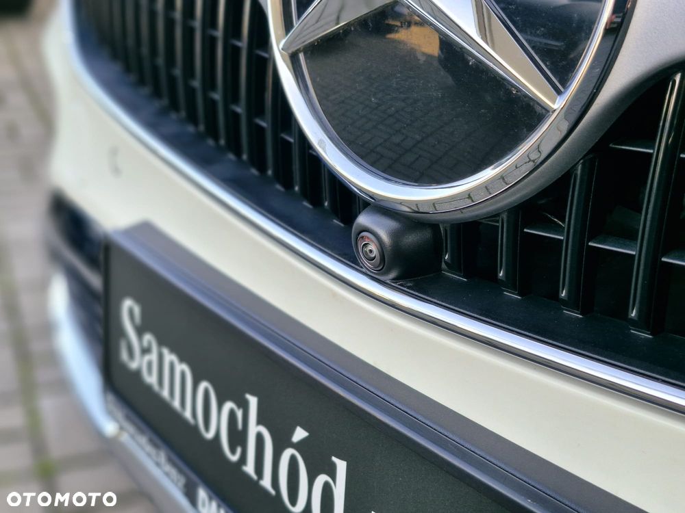 Mercedes-Benz GLC - 38