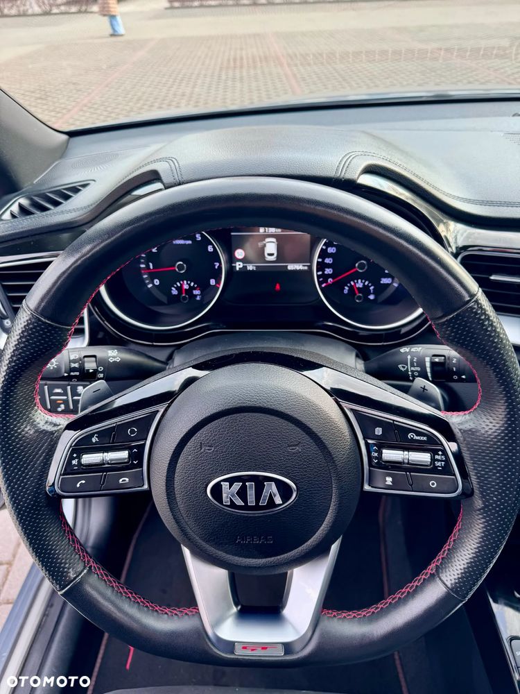 Kia ProCeed - 13