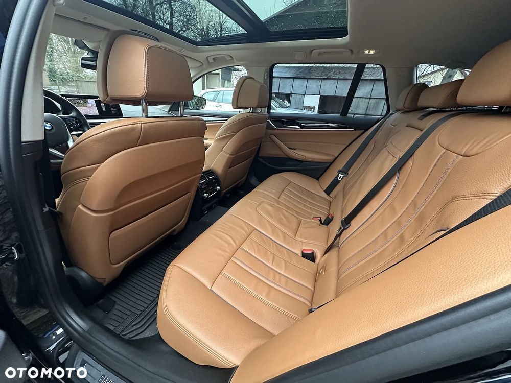 BMW Seria 5 540d xDrive Luxury Line - 13