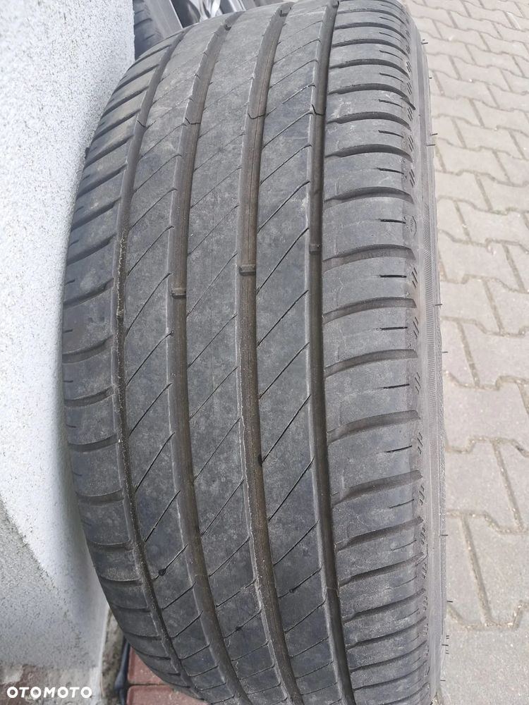 Opony do Volkswagen Passat - 4