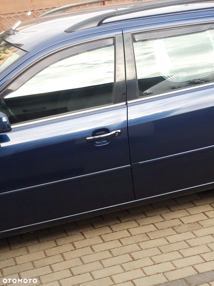 Ford Mondeo 1.8 Ghia - 17