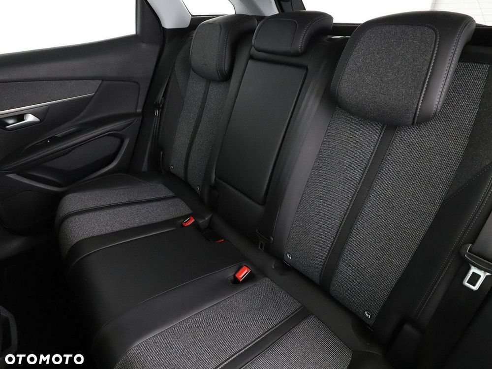 Peugeot 3008 BlueHDi 130 Stop & Start EAT8 Allure Business-Paket - 17