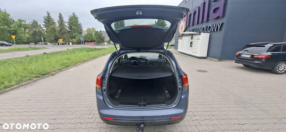 Kia Ceed 1.6 GDI L DCT - 31