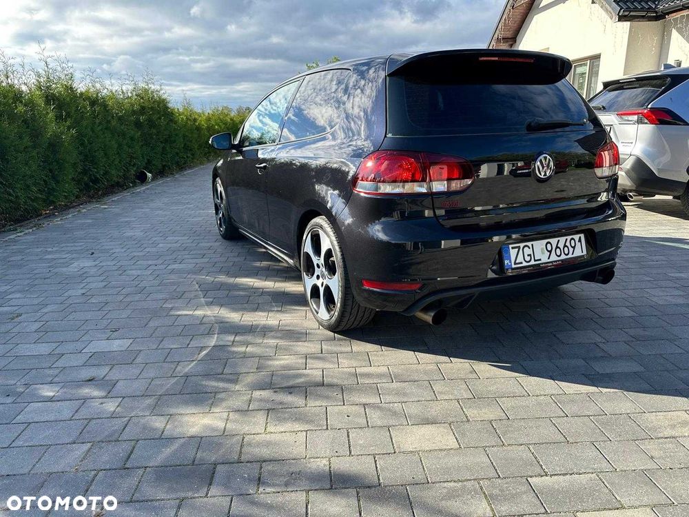 Volkswagen Golf - 5