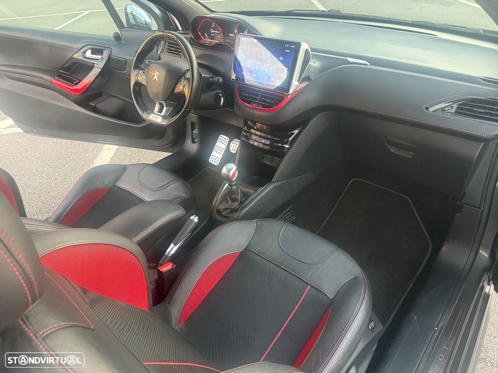 Peugeot 208 GTI 200 THP - 13