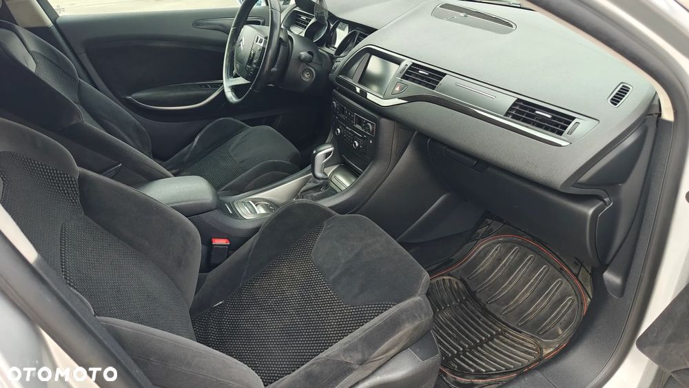 Citroën C5 2.0 16V Confort - 18