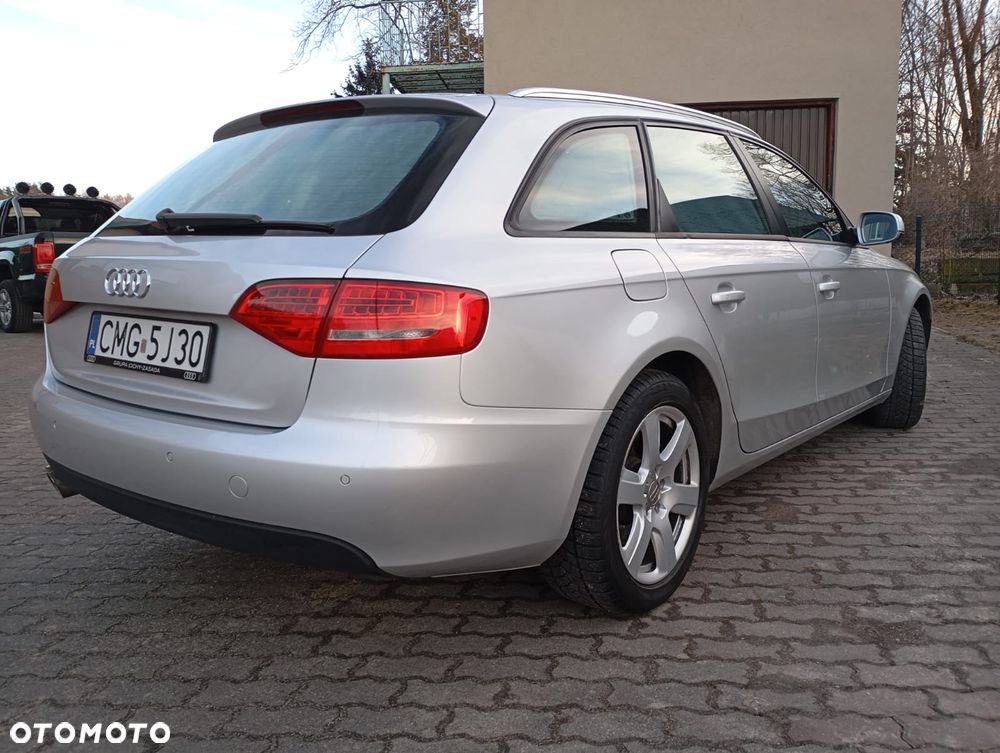Audi A4 Avant - 6