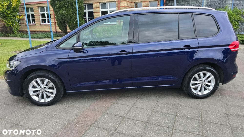 Volkswagen Touran - 2