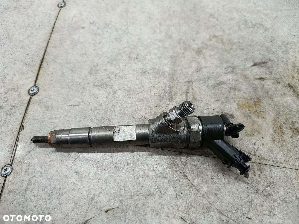 WTRYSKIWACZ RENAULT SCENIC III H82778396 0445110328  BOSCH 1.9 DCI - 1