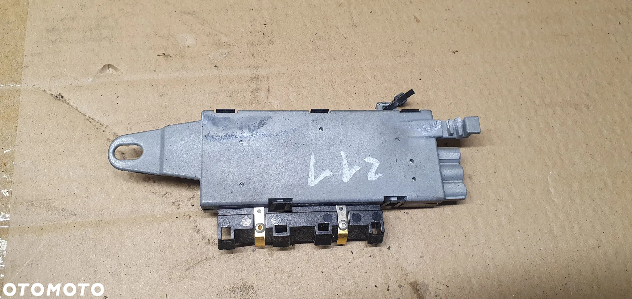 Wzmacniacz anteny moduł Mercedes W211 A2118201289 - 5