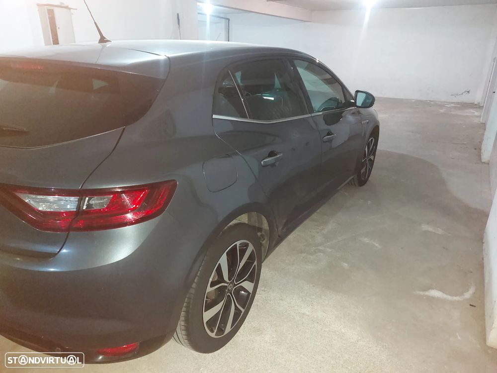 Renault Mégane 1.5 Blue dCi Zen - 2