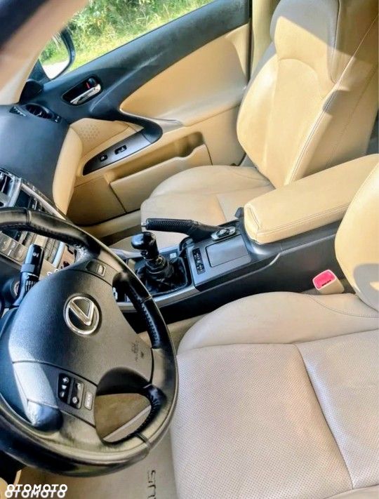 Lexus IS 220 D Comfort - 5