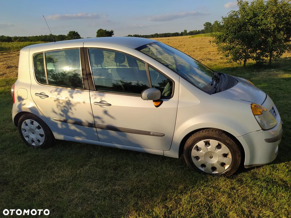 Renault Modus 1.5 dCi Privilege - 8