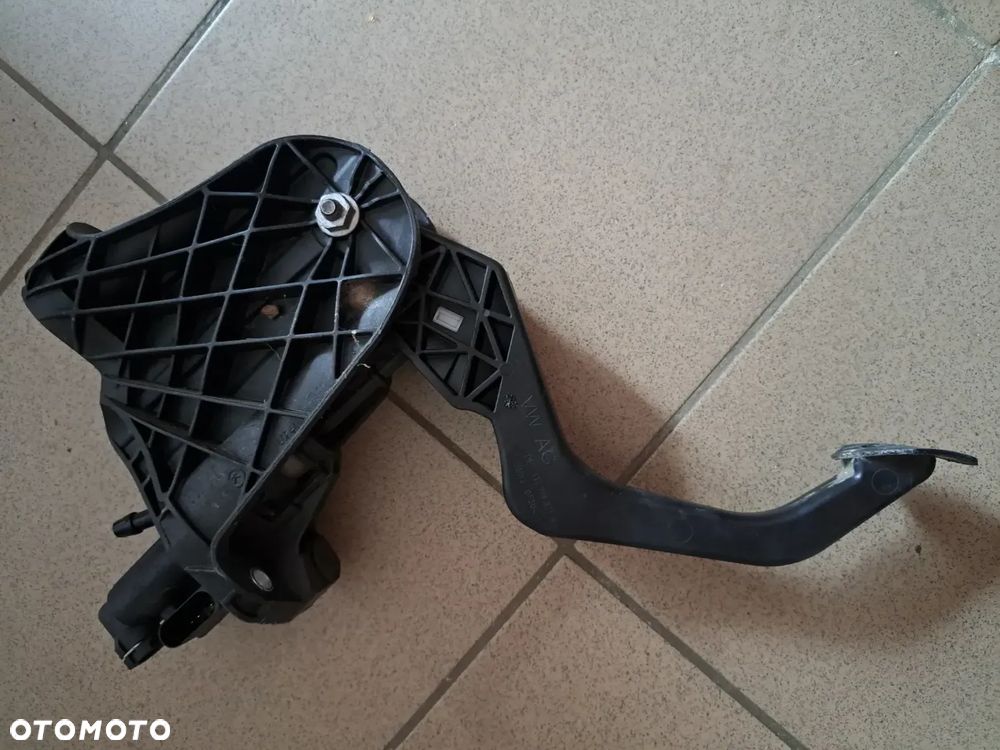 Pedał Sprzęgła VW Volkswagen Touran 1T1721059DC - 2