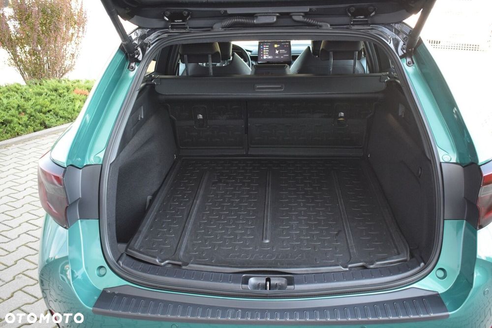 Toyota Corolla 2.0 Hybrid GR Sport Dynamic - 19