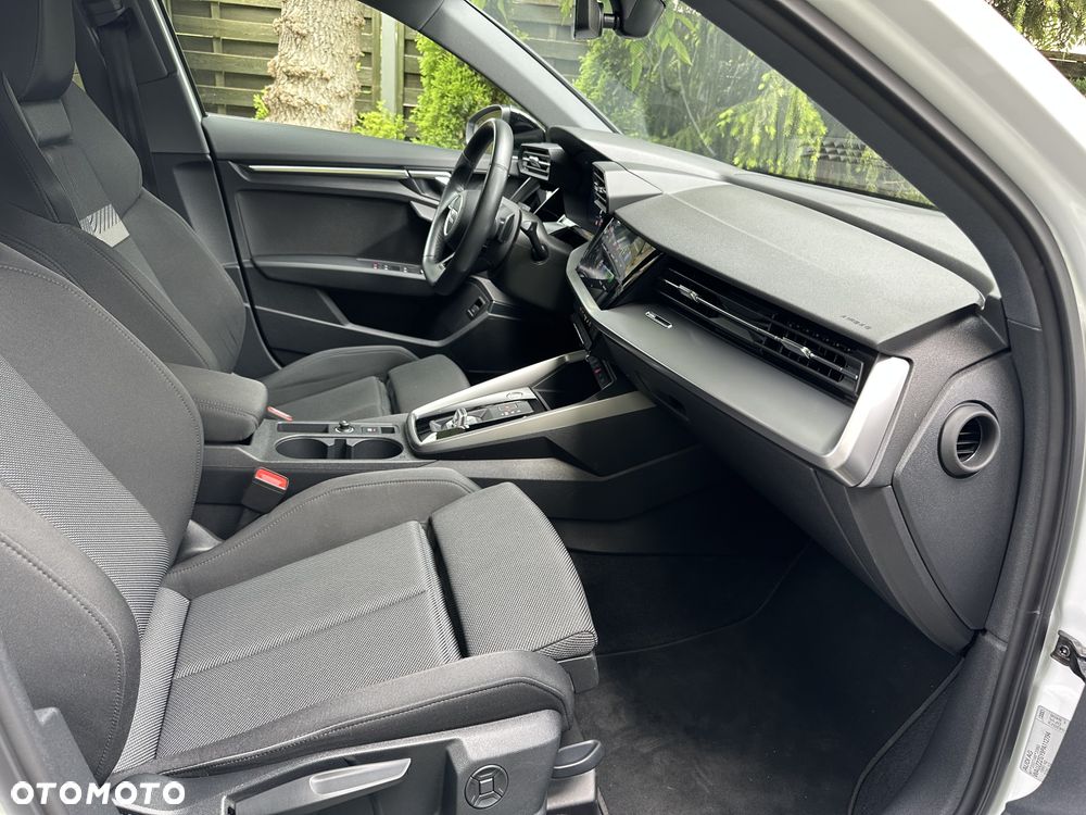 Audi A3 Limousine 35 TFSI mHEV S tronic - 11