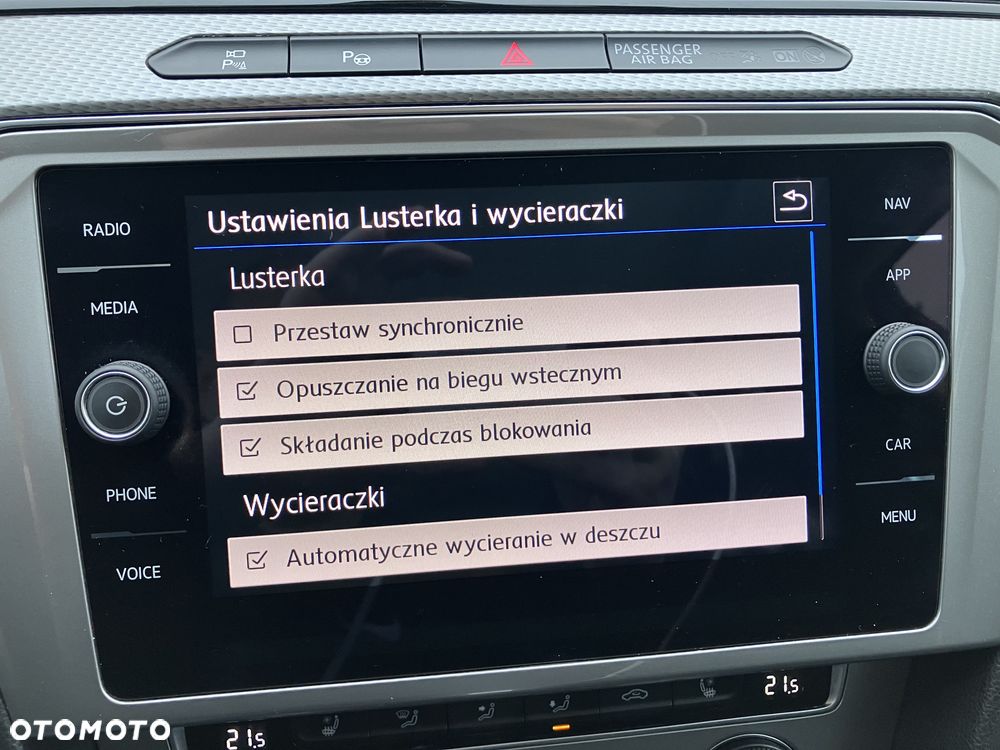 Volkswagen Passat - 20