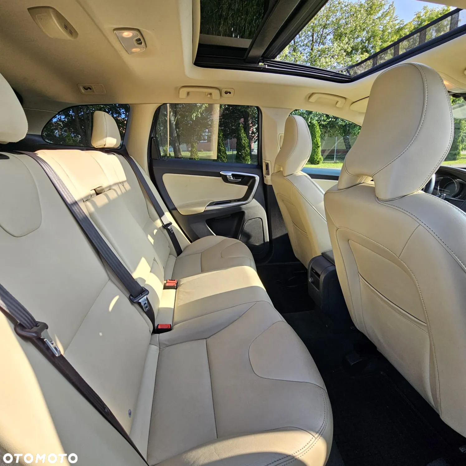 Volvo XC 60 D3 Inscription - 12