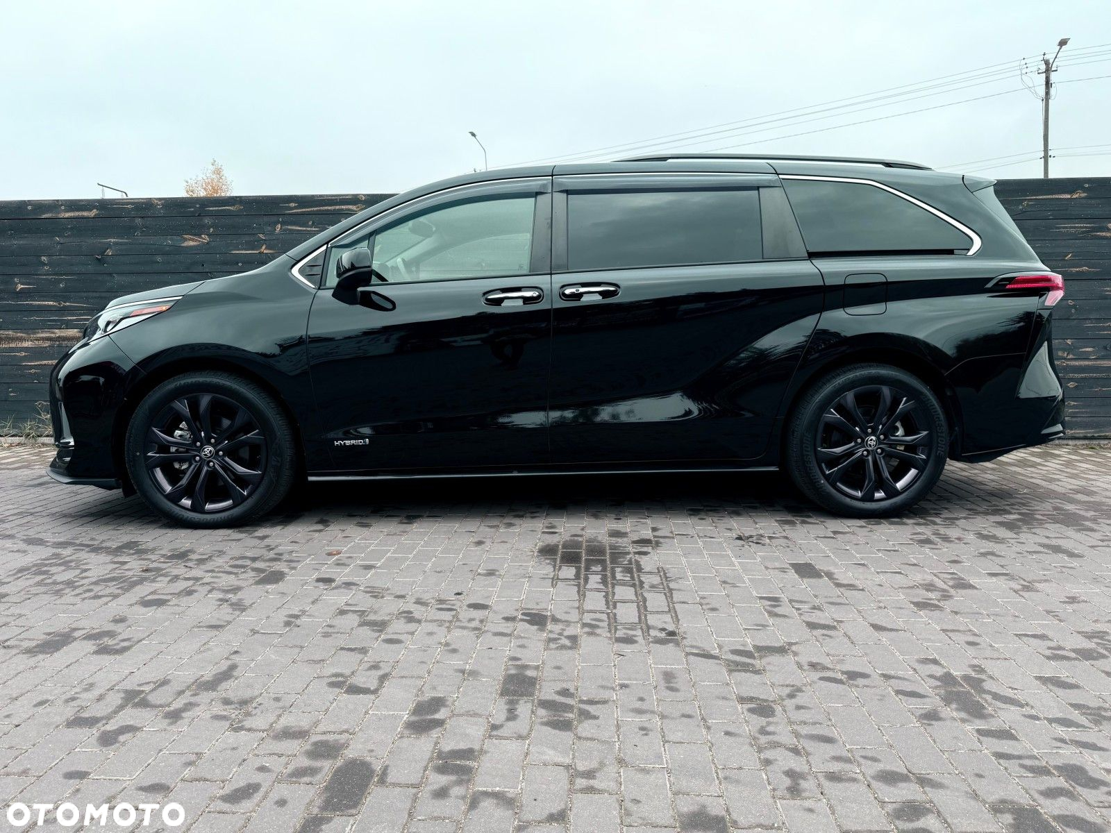 Toyota Sienna - 12