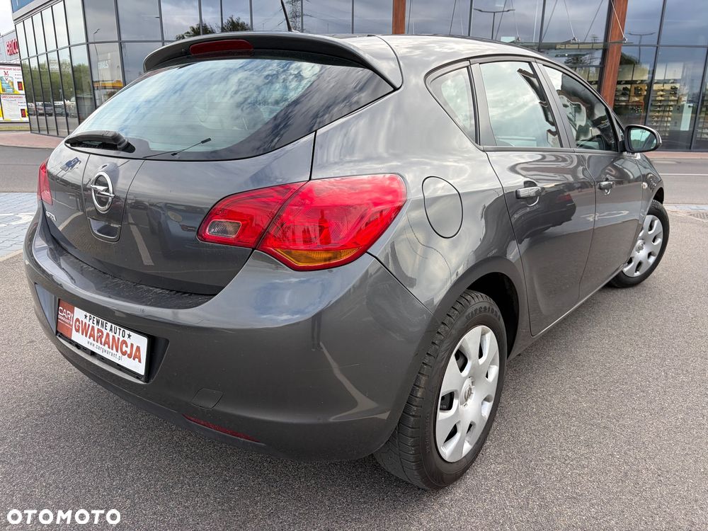 Opel Astra - 4