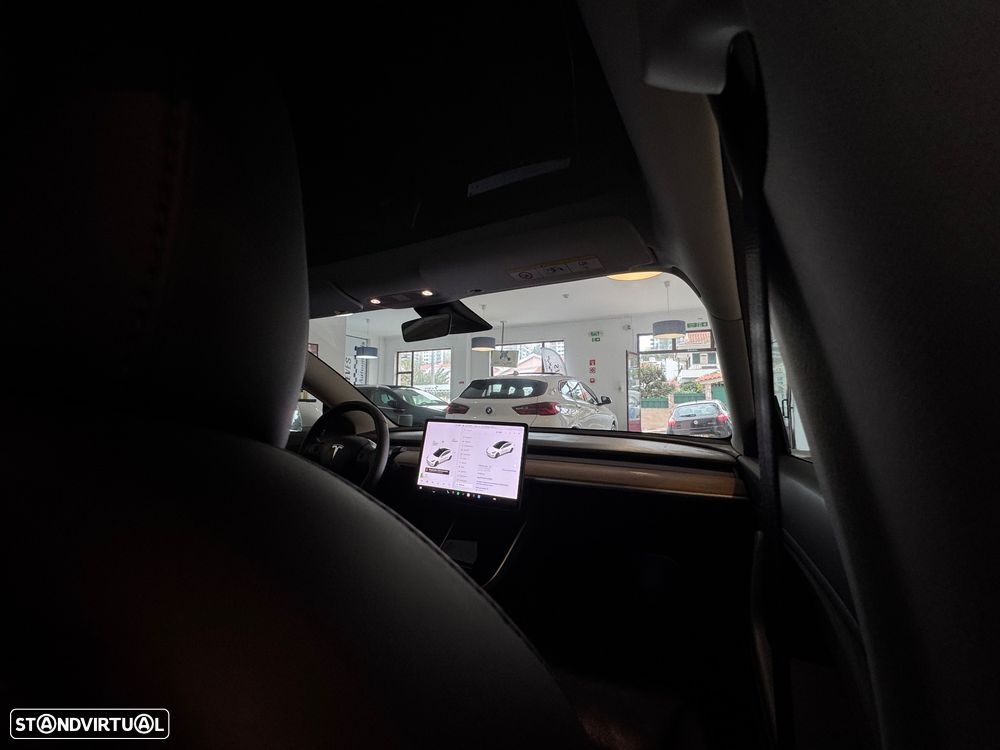 Tesla Model 3 Long-Range Dual Motor AWD - 19