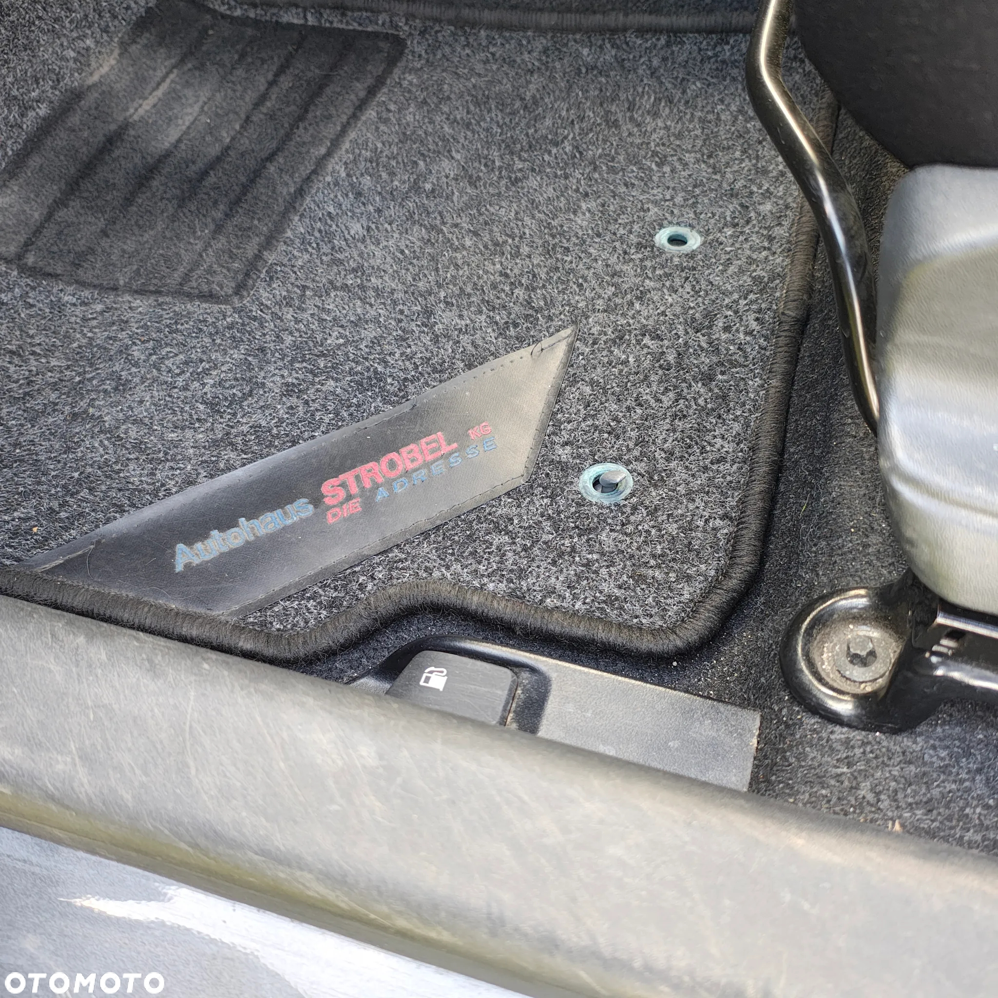 Toyota Yaris 1.3 Luna A/C - 9