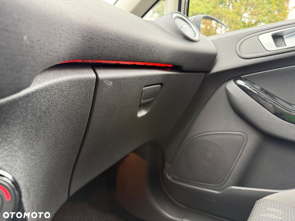 Ford Fiesta 1.0 EcoBoost Titanium X - 24