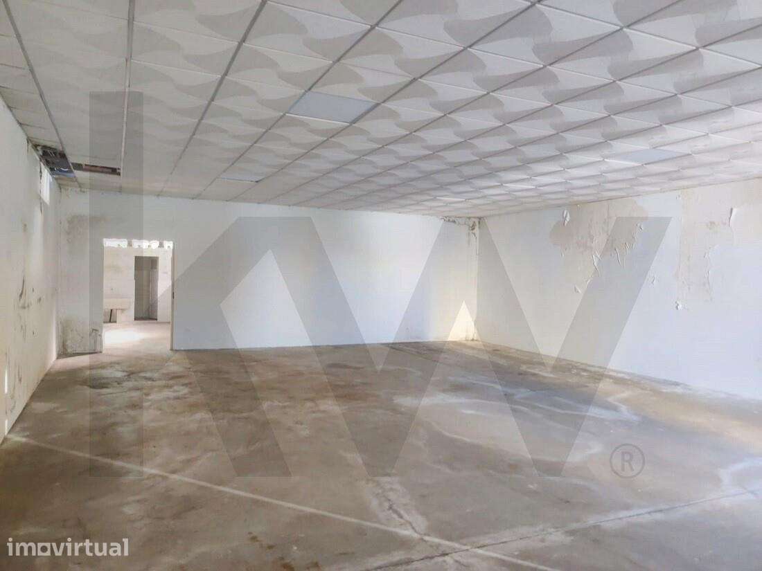 Armazém na zona do Choupal - Grande imagem: 3/10
