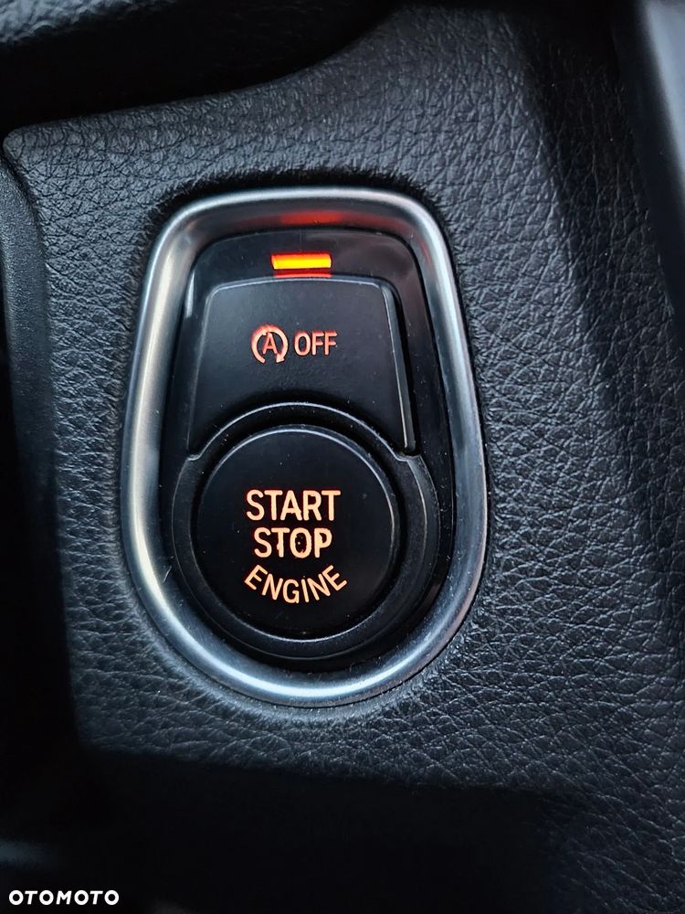 BMW Seria 3 320d DPF Edition Lifestyle - 27