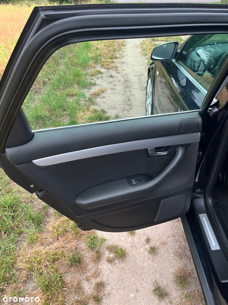Audi A4 Avant 1.6 - 12