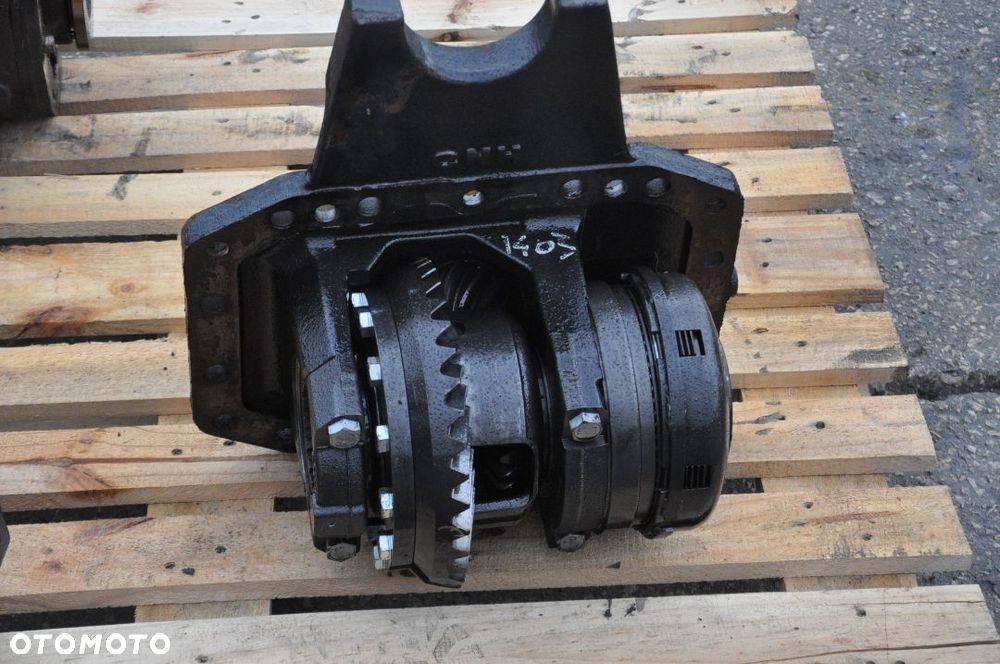 DYFERENCJAŁ  WKŁAD MOSTU CASE NEW HOLLAND  84565083 / 37490084 - 2