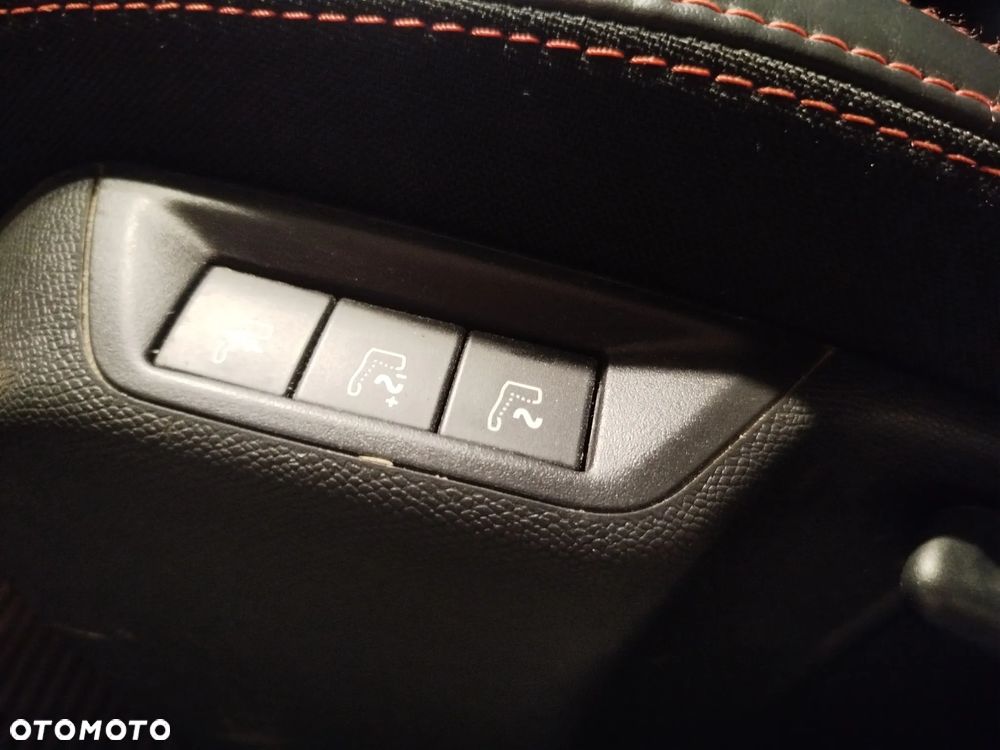 Peugeot 308 PureTech 130 GPF EAT8 Stop & Start Tech Edition - 15