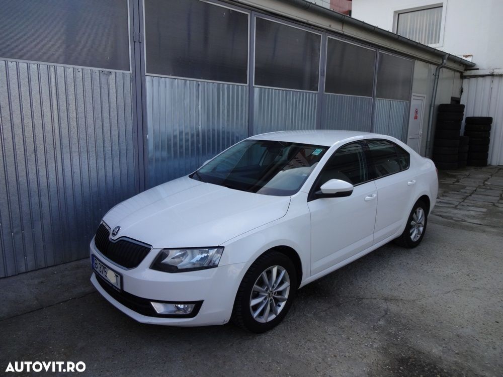Skoda Octavia 1.2 TSI ACTIVE - 1