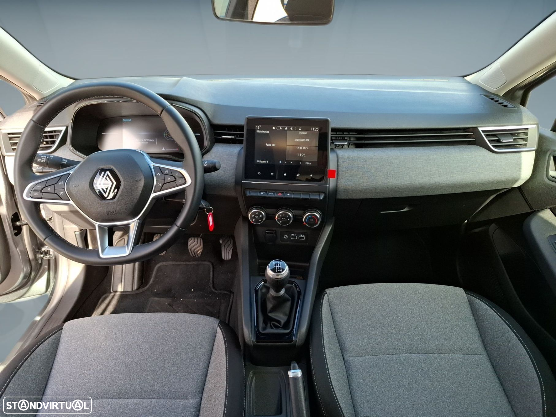 Renault Clio 1.5 Blue dCi Intens - 12