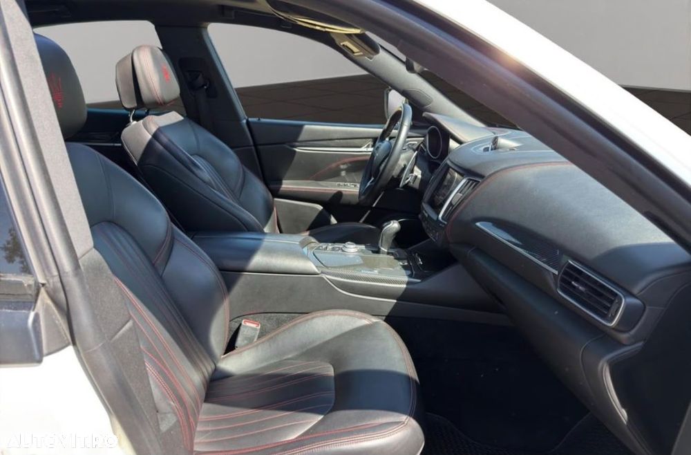 Maserati Levante S Q4 - 4