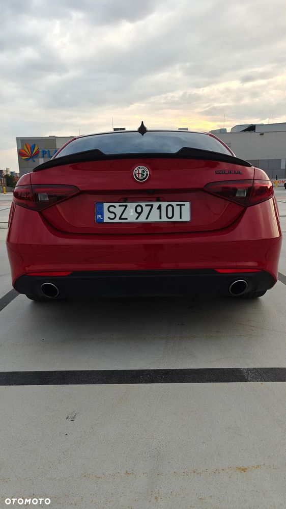 Alfa Romeo Giulia - 4