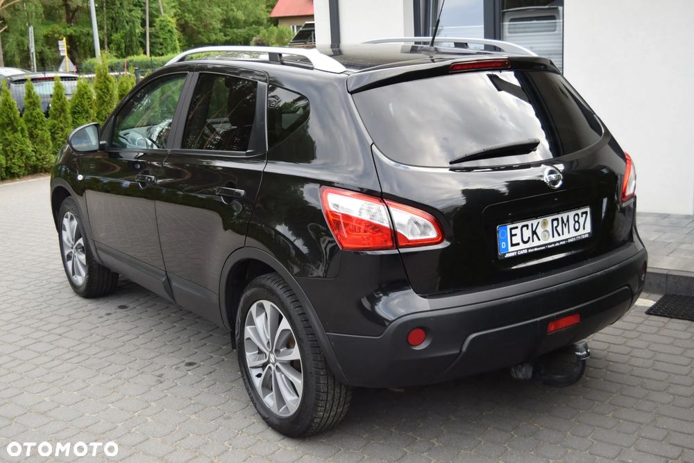 Nissan Qashqai 2.0 dCi 4 x 4 DPF tekna - 9