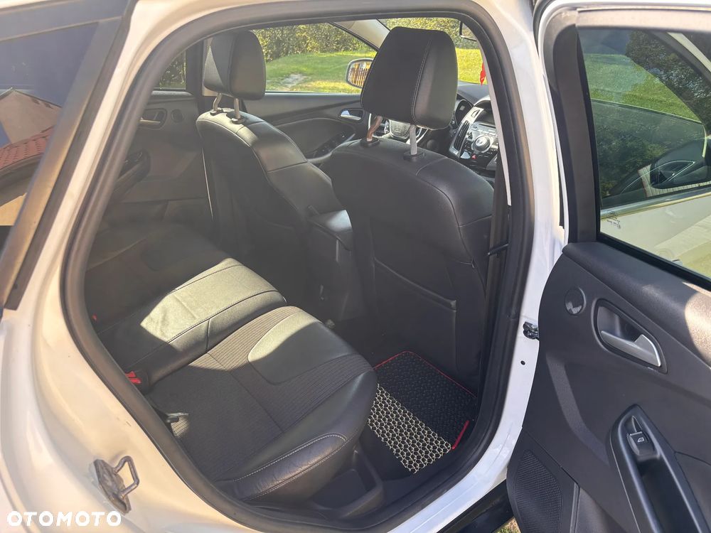 Ford Focus 1.6 EcoBoost Titanium - 10