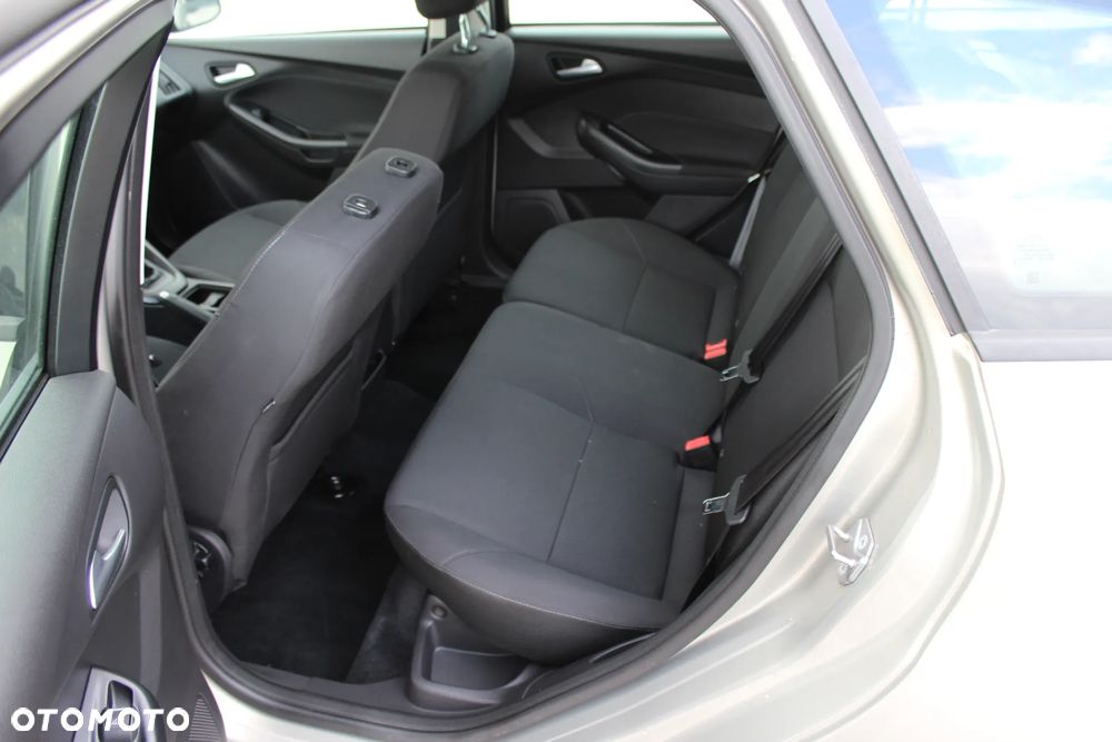 Ford Focus 1.6 TDCi ECOnetic 88g Start-Stopp-System Titanium - 32