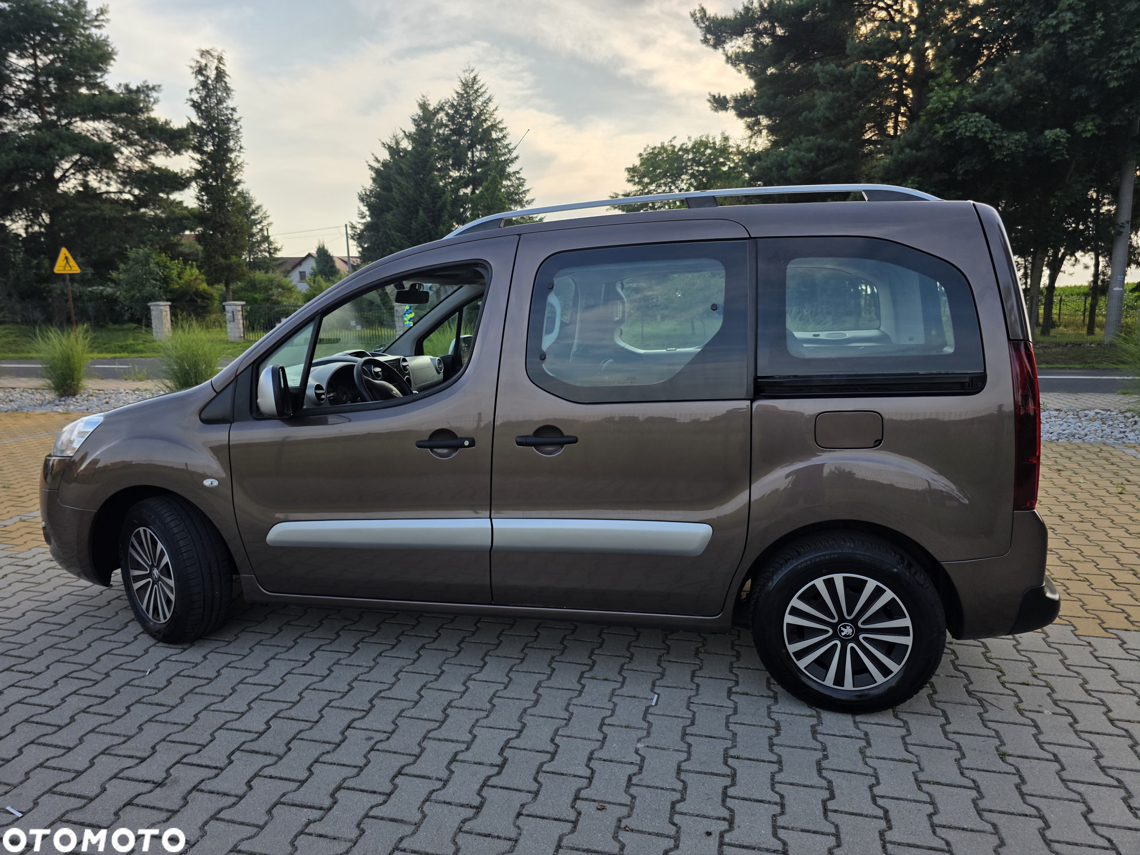 Peugeot Partner 1.6 HDi Active - 9