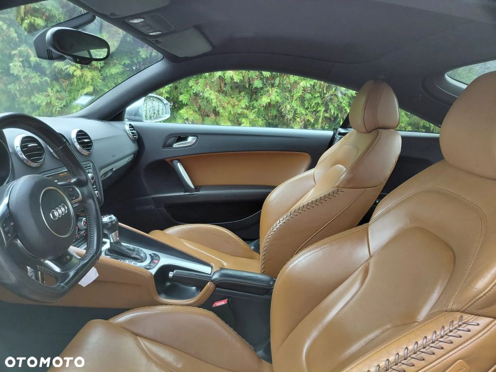 Audi TT S Coupé - 24