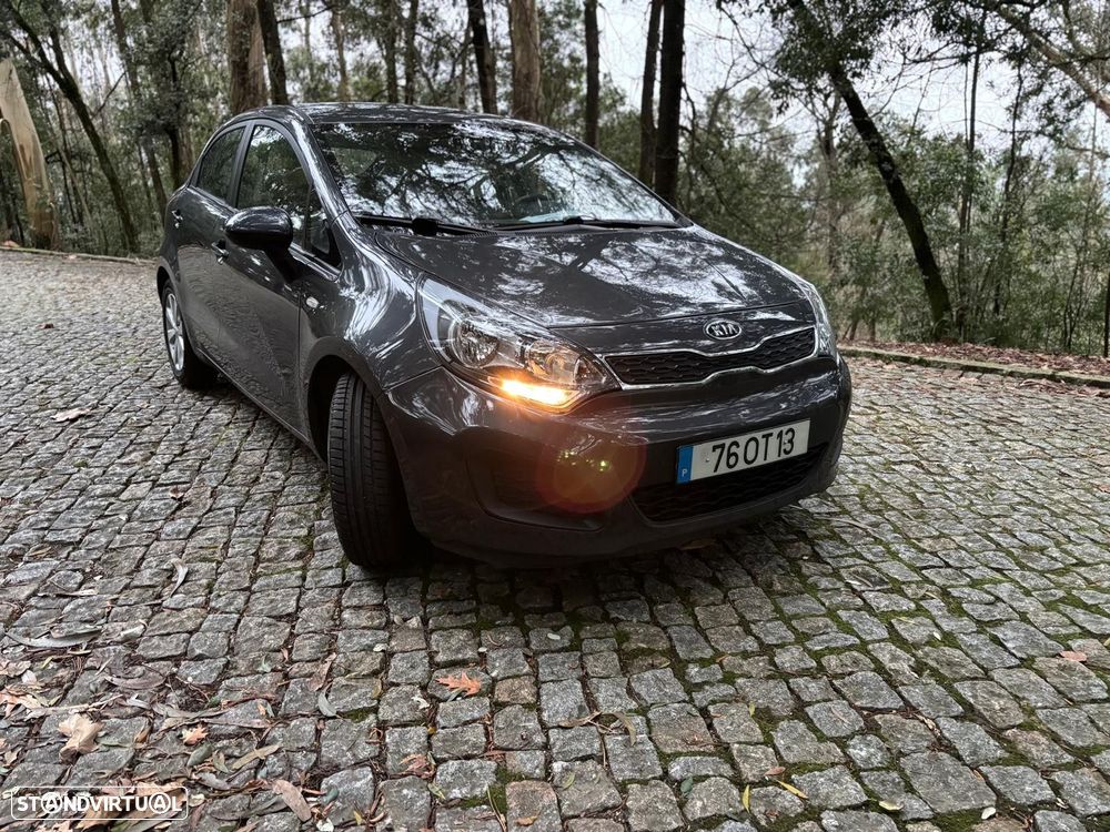 Kia Rio 1.1 CRDi LX ISG - 7