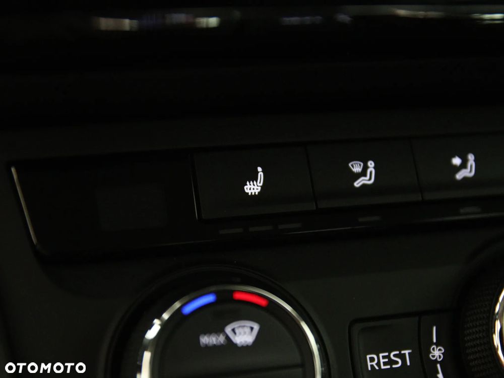 Skoda Superb 2.0 TDI Style DSG - 29