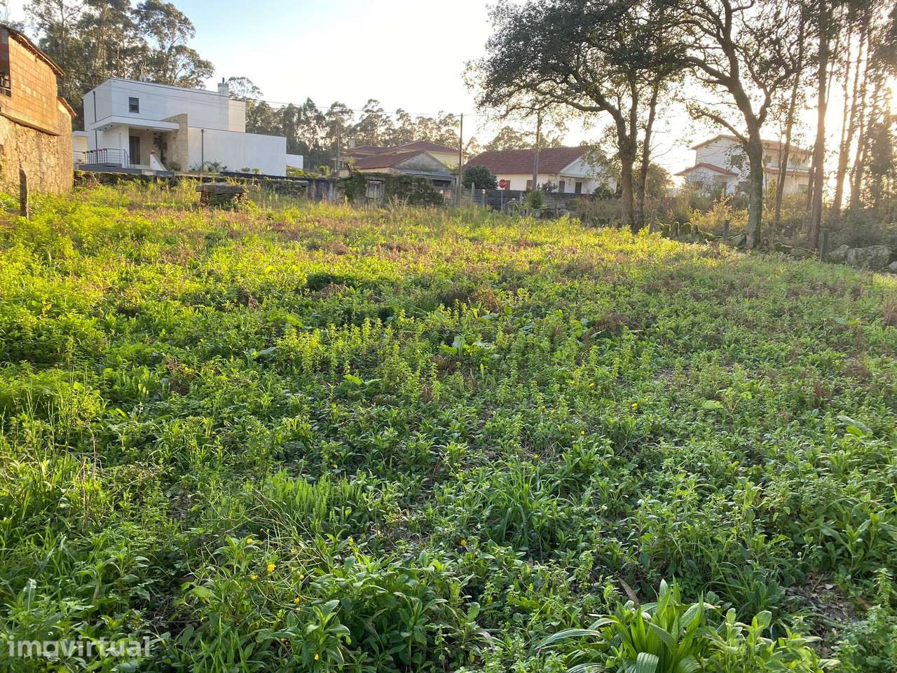 Terreno para construção com 410m² em Vila Cova - Grande imagem: 4/16